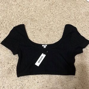 Garage scoop neck crop top